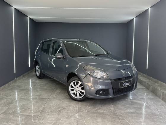 RENAULT SANDERO 1.6 EXPRESSION 8V FLEX 4P MANUAL RENAULT SANDERO 1.6 EXPRESSION 8V FLEX 4P MANUAL